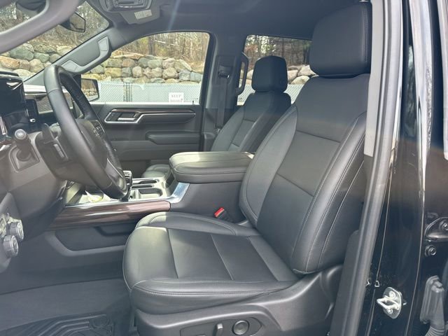 Used 2024 Chevrolet Silverado 1500 LT Trail Boss w/ Convenience Package II image 16