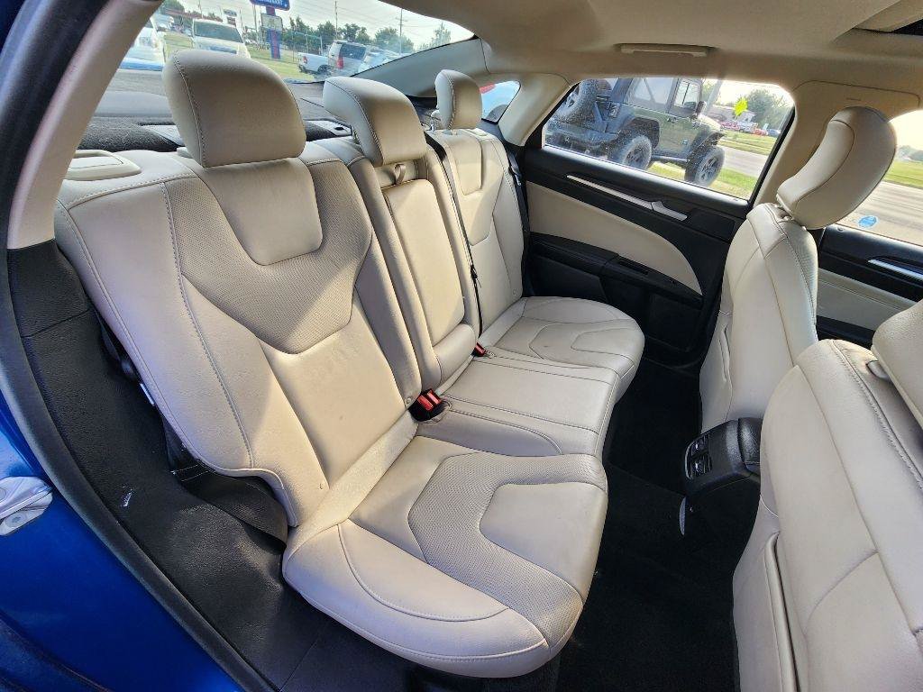 Used 2018 Ford Fusion Titanium AWD/4WD image 19