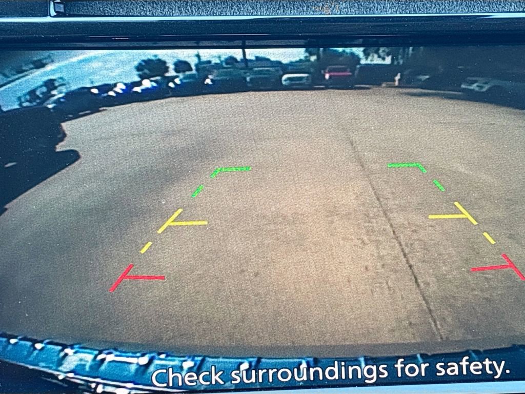 Used 2022 Nissan Rogue Sport SV image 13