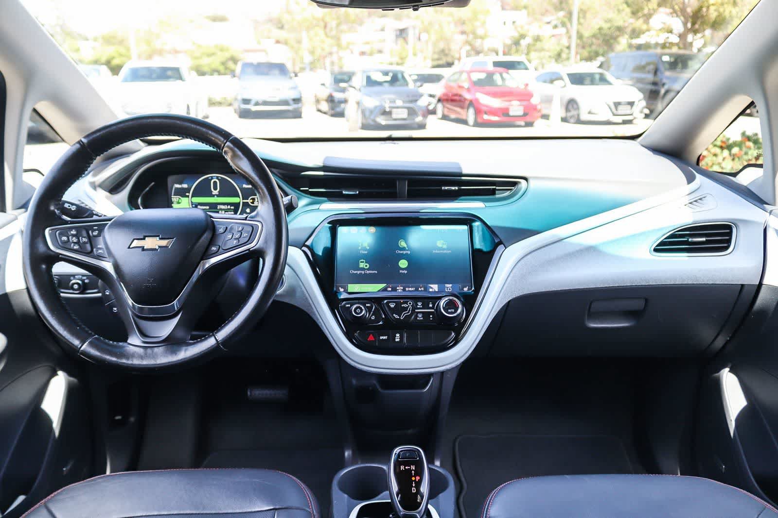 Used 2020 Chevrolet Bolt Premier w/ Infotainment Package FWD image 12