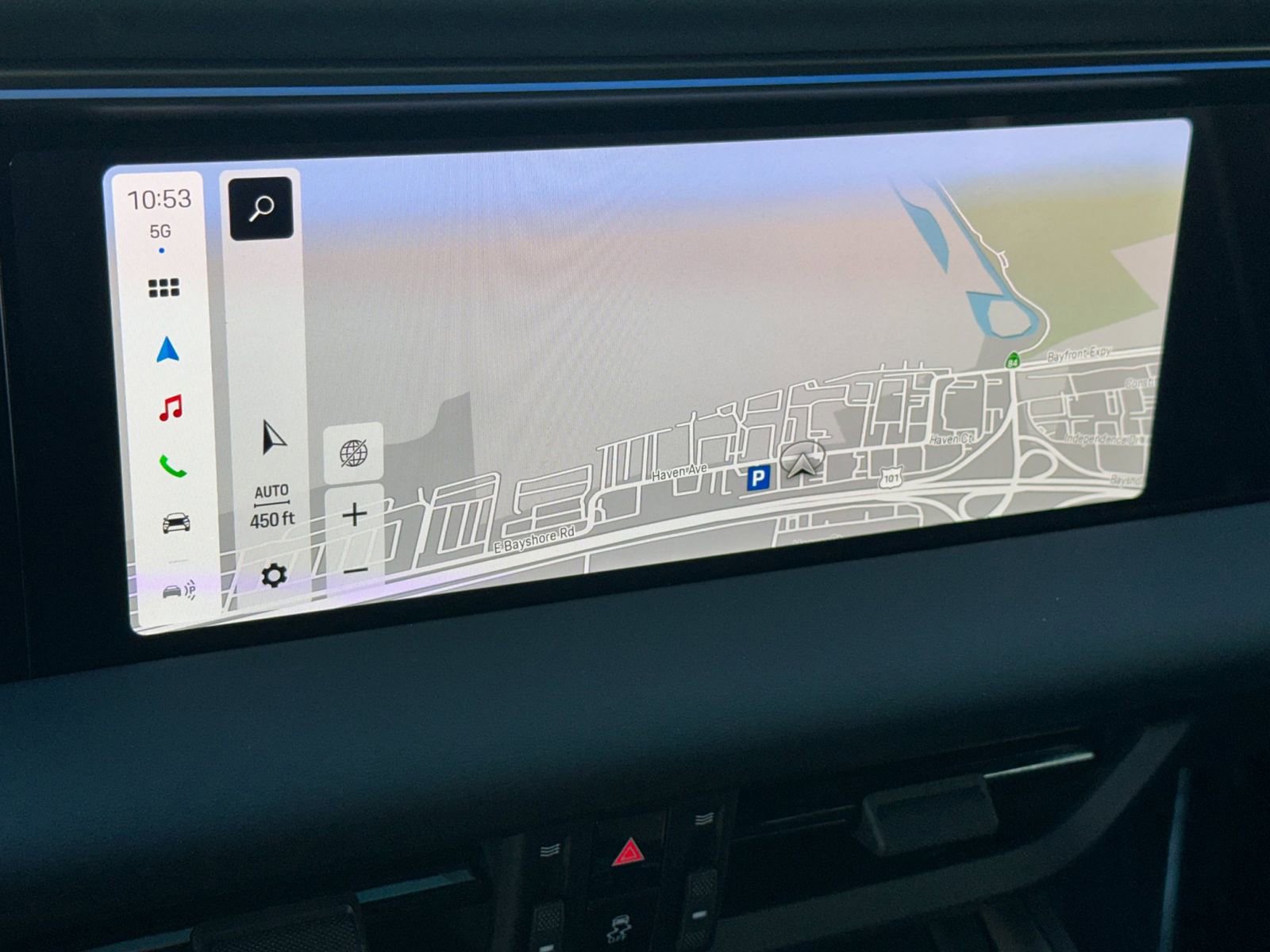 New 2025 Porsche Macan Turbo Electric image 23