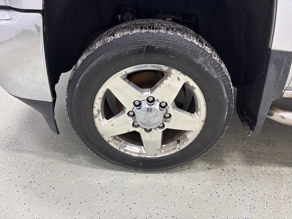 Used 2015 Chevrolet Silverado 2500 LTZ w/ Z71 Package, Off-Road image 8