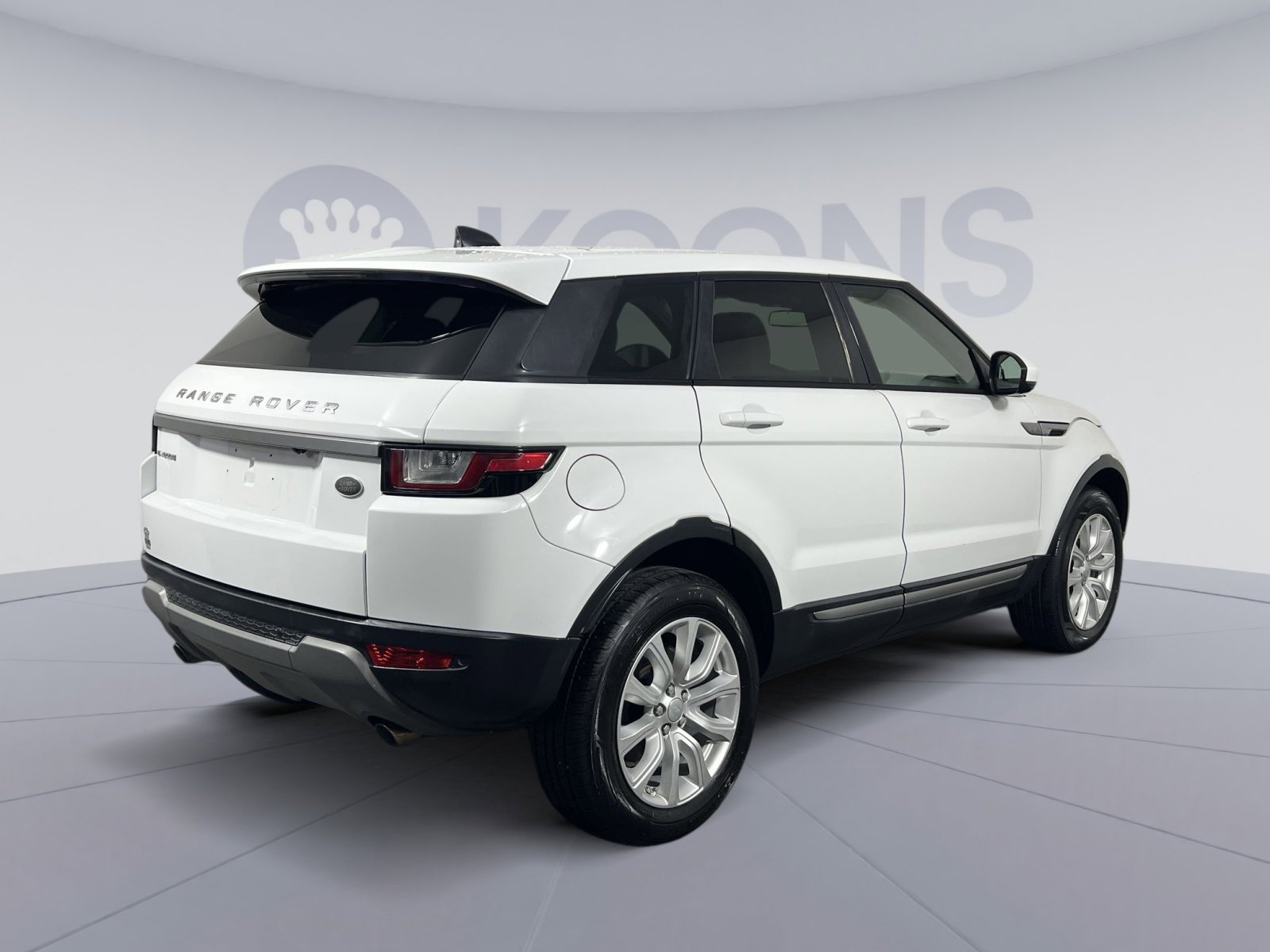 Used 2017 Land Rover Range Rover Evoque SE image 7