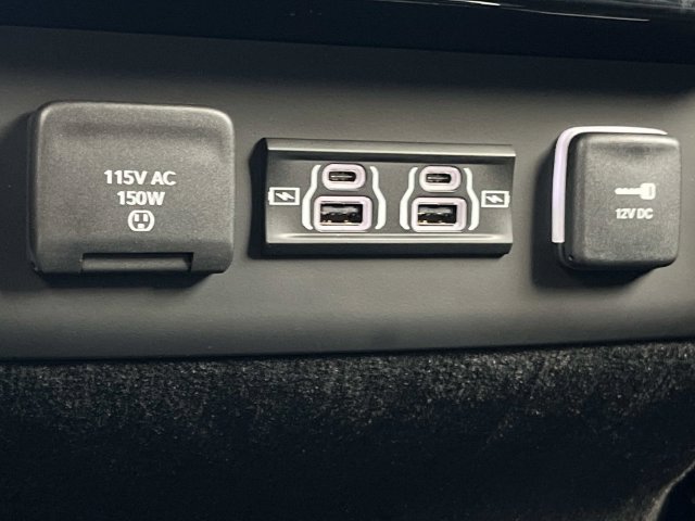 New 2026 Jeep Grand Wagoneer L Limited AWD/4WD image 17