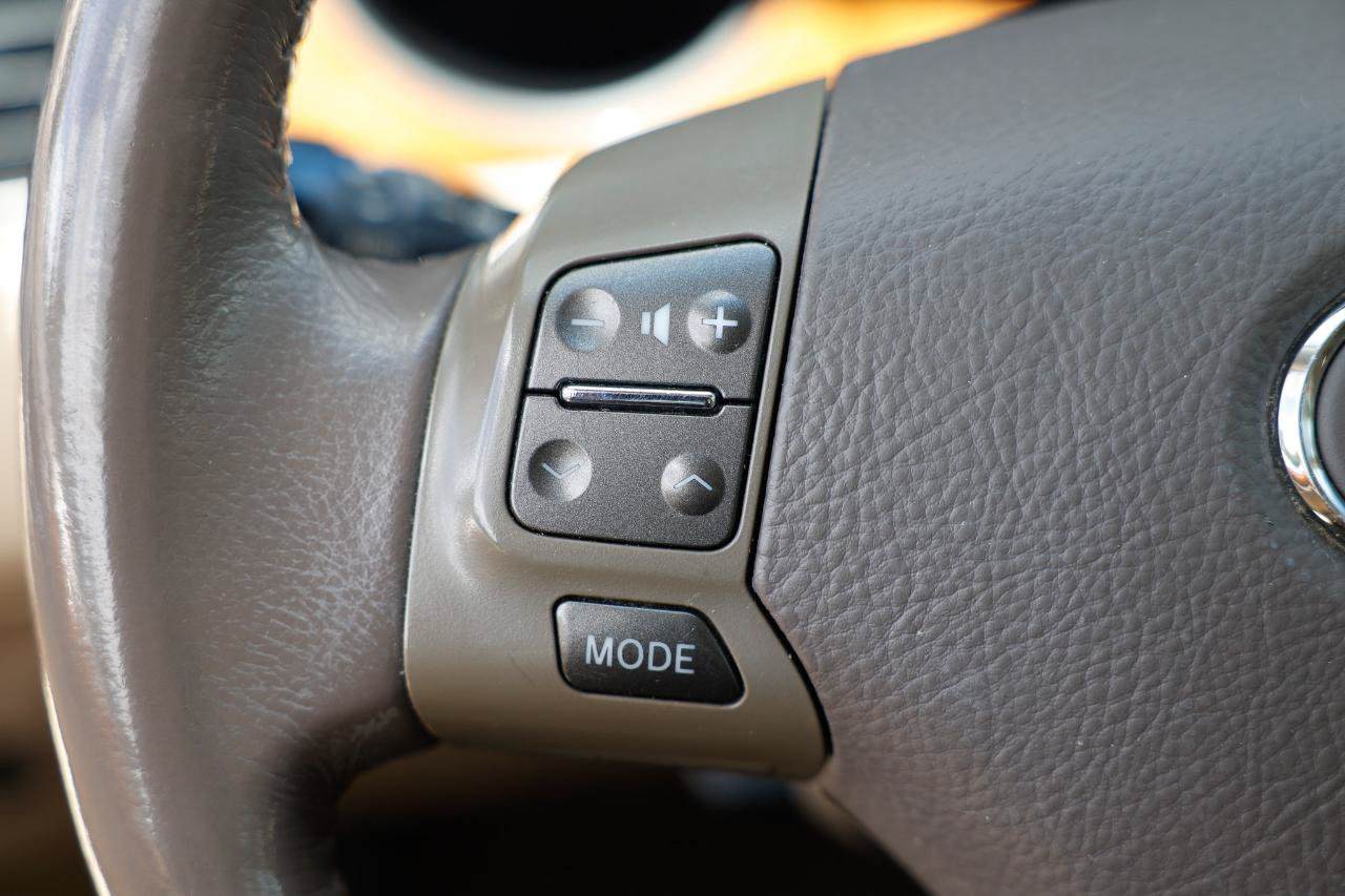 Used 2005 Lexus ES 330 FWD image 26