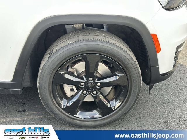 Certified 2023 Jeep Grand Cherokee L Laredo AWD/4WD image 10