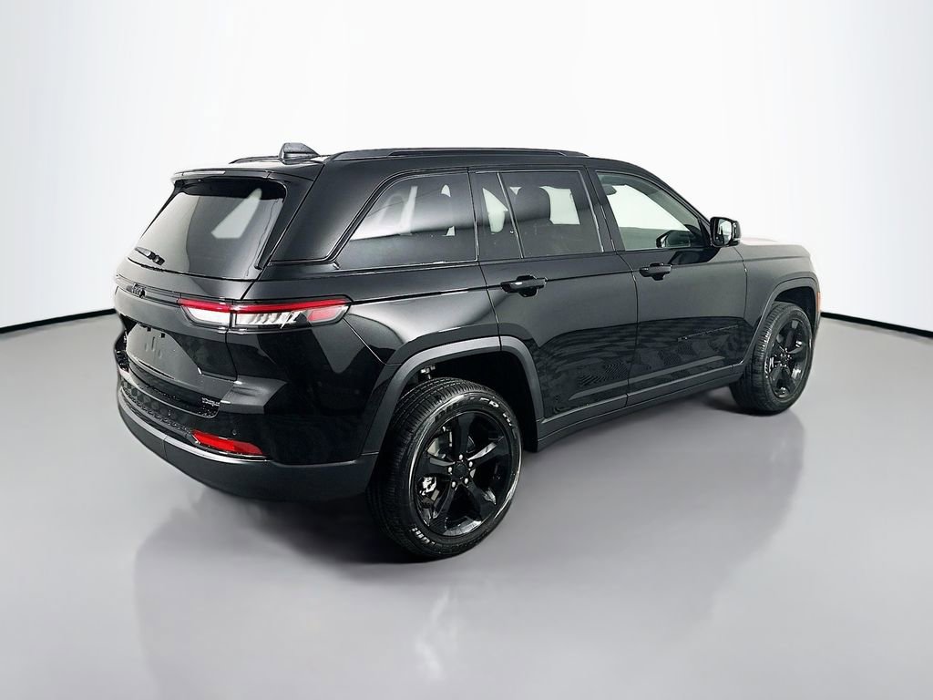 New 2025 Jeep Grand Cherokee Altitude AWD/4WD image 7