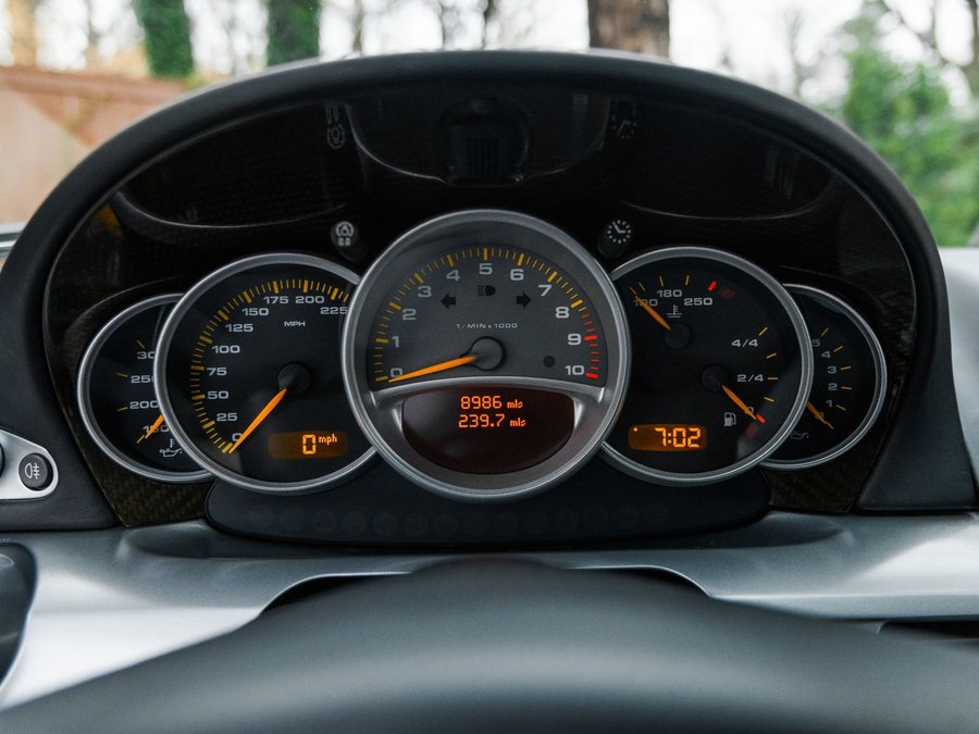 Used 2004 Porsche Carrera GT image 17