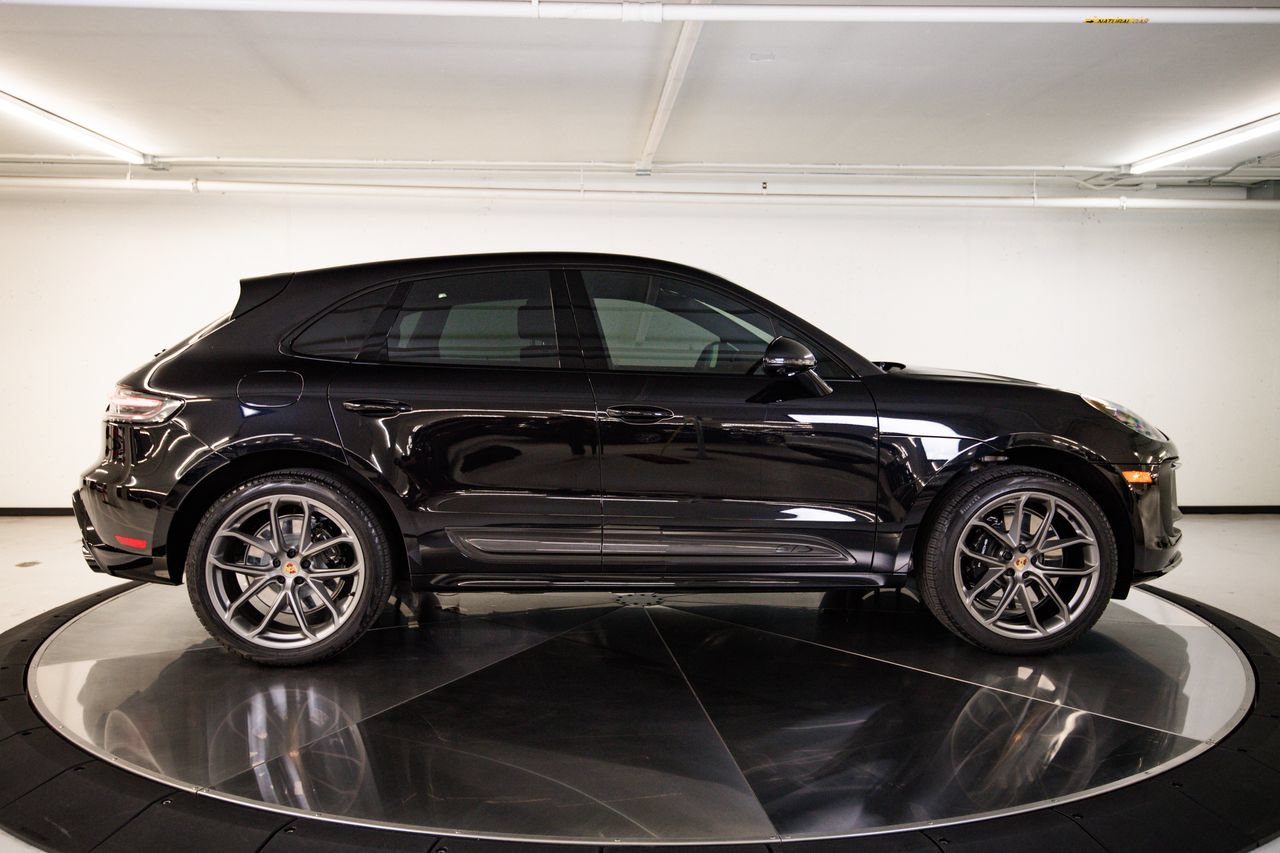 Certified 2026 Porsche Macan GTS AWD/4WD image 8