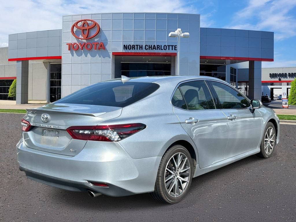 Used 2023 Toyota Camry XLE FWD image 7