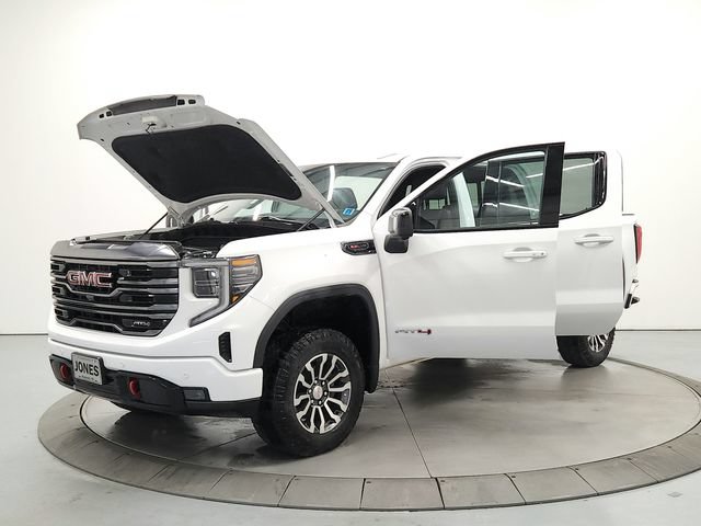 Used 2023 GMC Sierra 1500 AT4 w/ AT4 Preferred Package AWD/4WD image 11