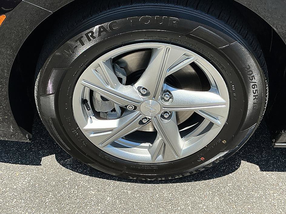 Used 2023 Hyundai Sonata SE w/ Preferred Accessory Package FWD image 10
