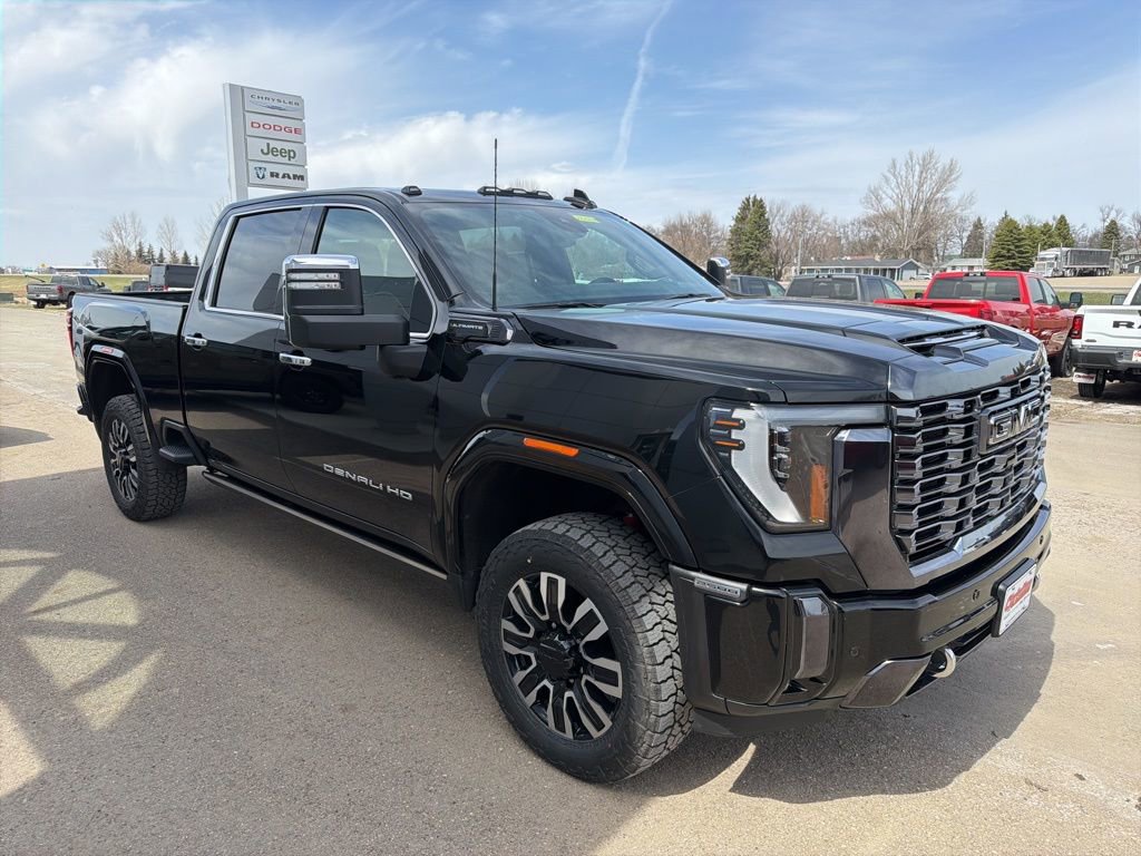 Used 2024 GMC Sierra 2500 Denali Ultimate w/ Snow Plow Prep/Camper Package AWD/4WD image 4