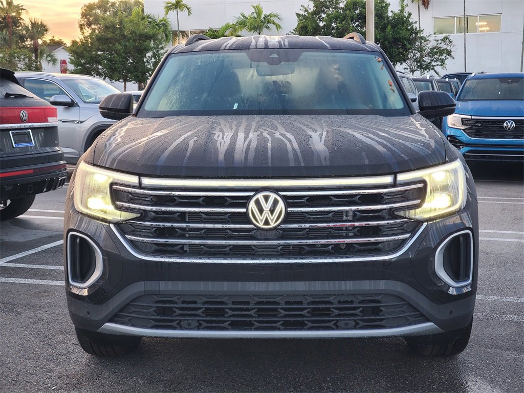 New 2026 Volkswagen Atlas SE image 2