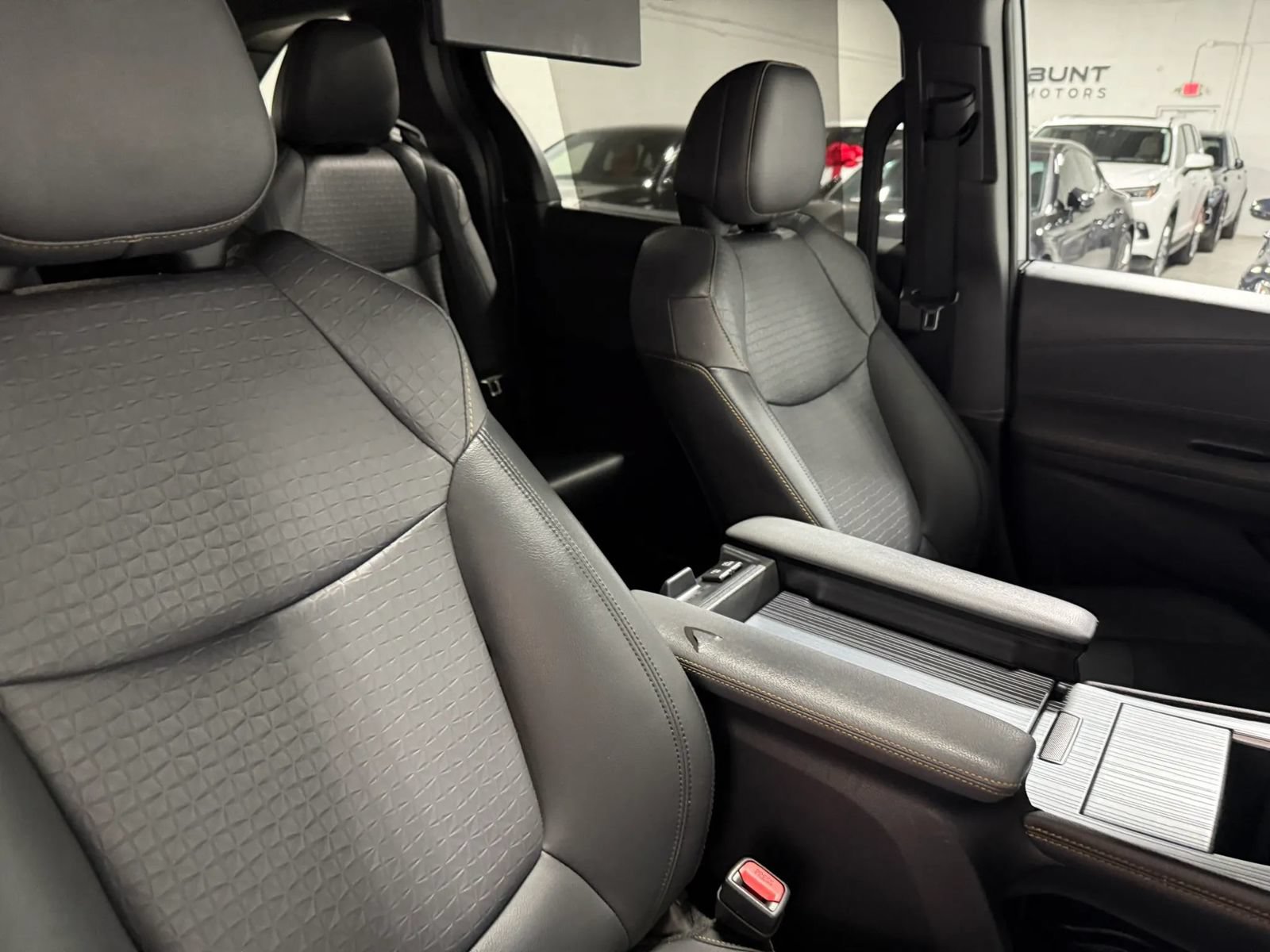 Used 2022 Toyota Sienna XLE Woodland Edition w/ Protection Package (TMS) AWD/4WD image 70