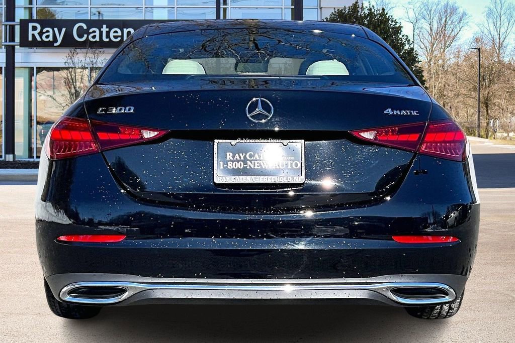 Certified 2022 Mercedes-Benz C 300 4MATIC Sedan image 4