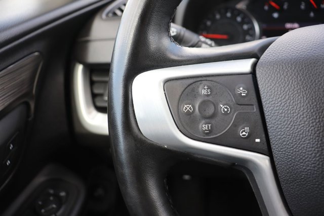 Used 2024 GMC Terrain SLT image 20