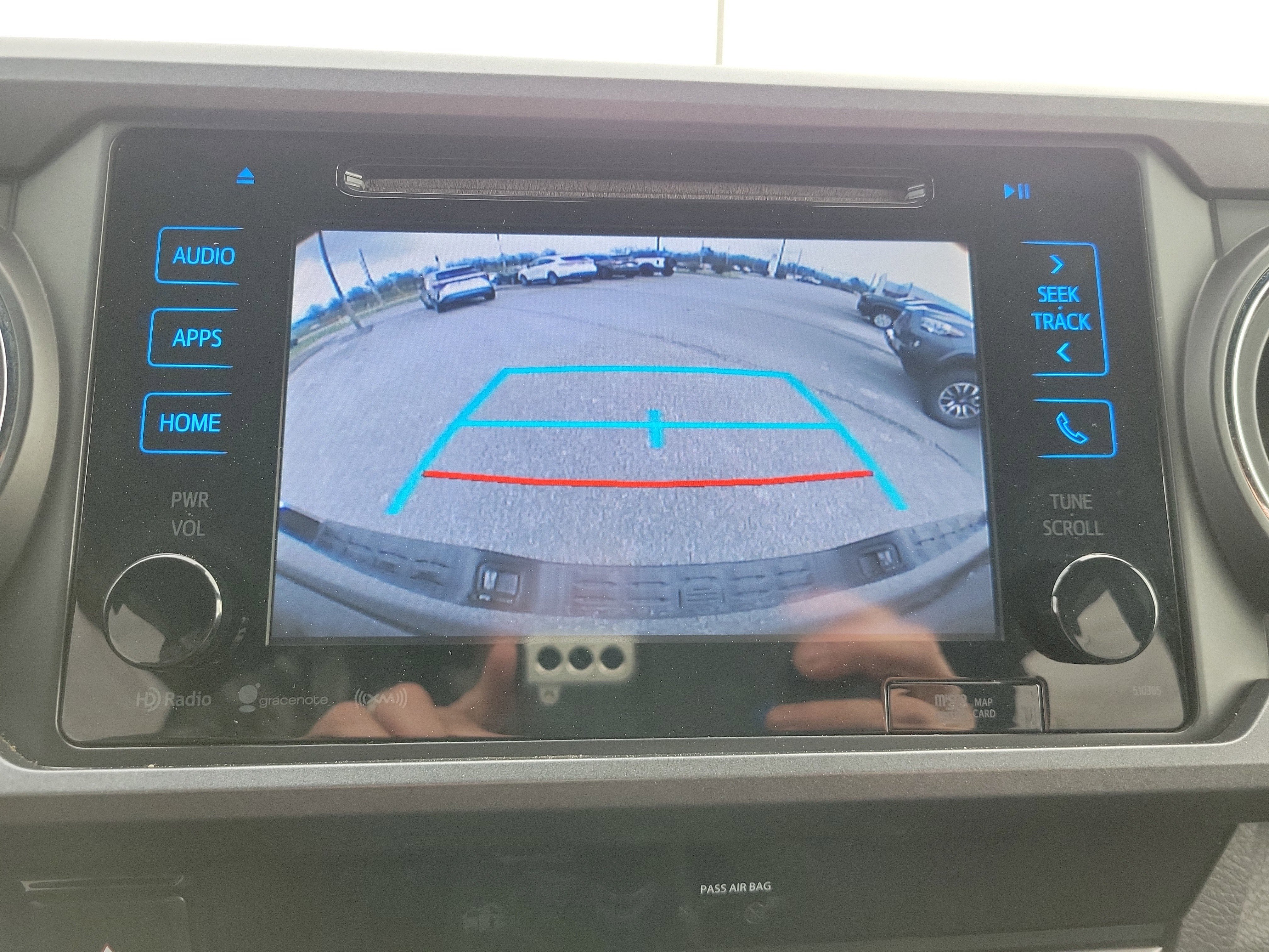 Used 2018 Toyota Tacoma TRD Off-Road image 16