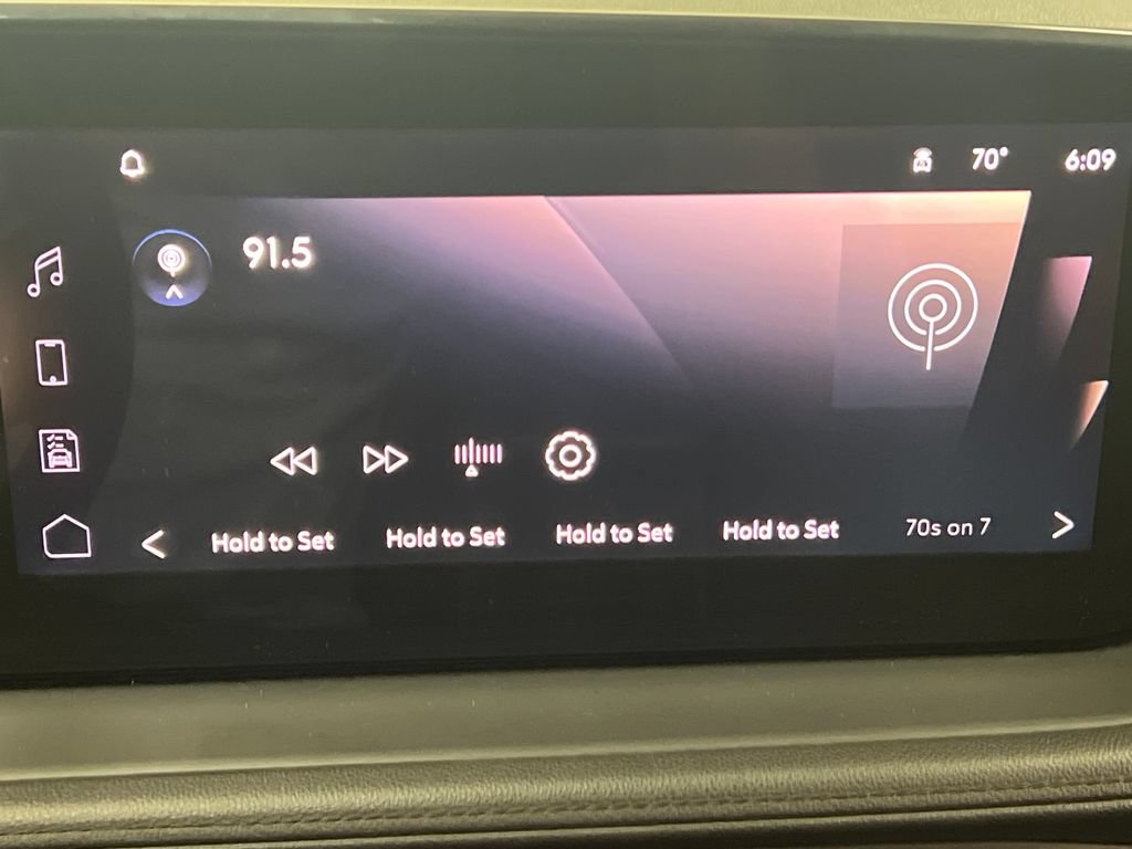 Used 2024 Buick Encore GX Sport Touring FWD image 21