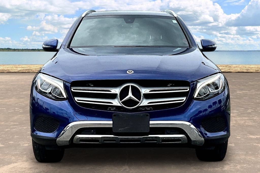 Used 2018 Mercedes-Benz GLC 350e 4MATIC image 2