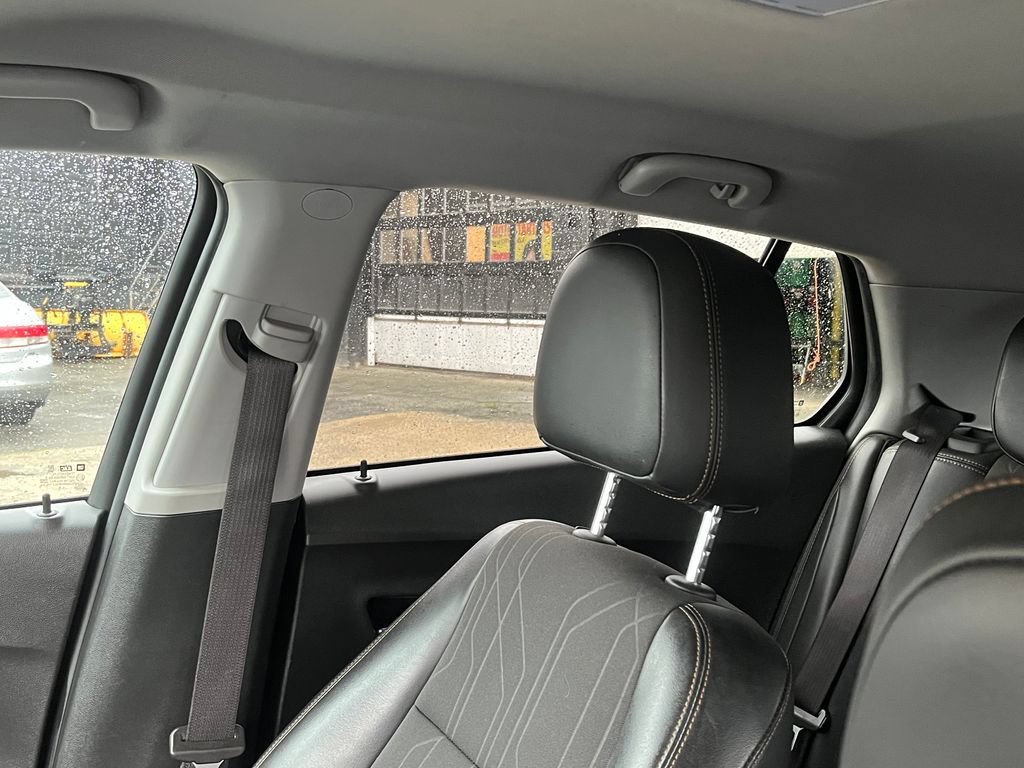 Used 2020 Chevrolet Trax LT w/ LT Convenience Package FWD image 24