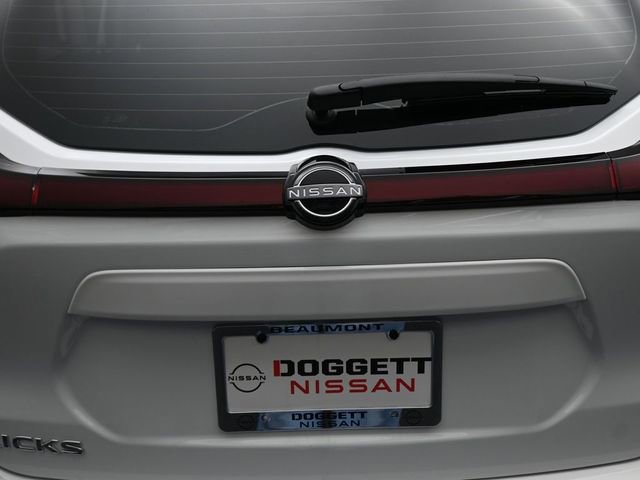 New 2025 Nissan Kicks Play S w/ Interior Electronics Package image 12