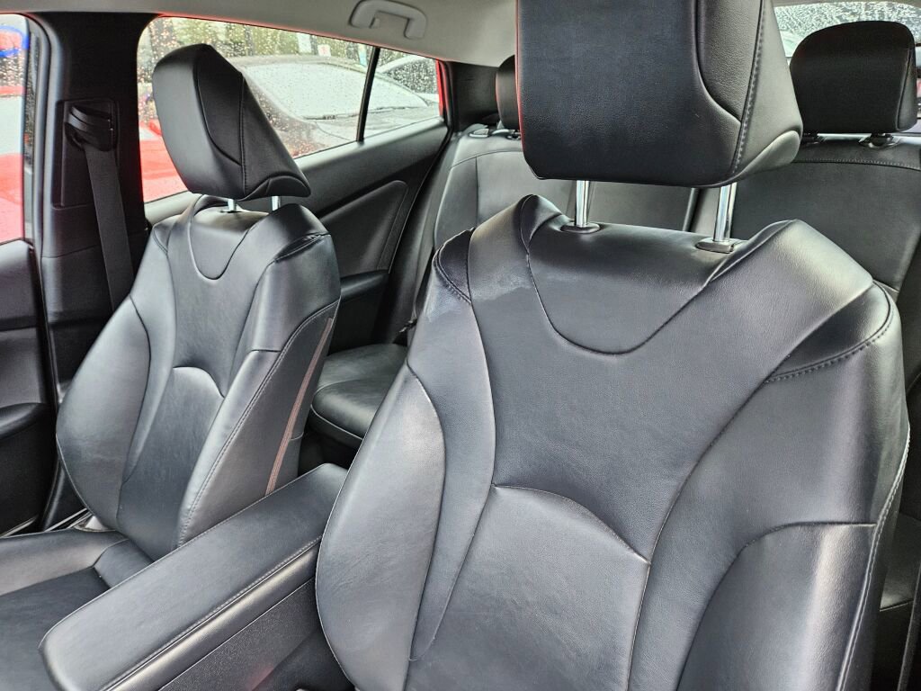 Used 2020 Toyota Prius XLE image 16