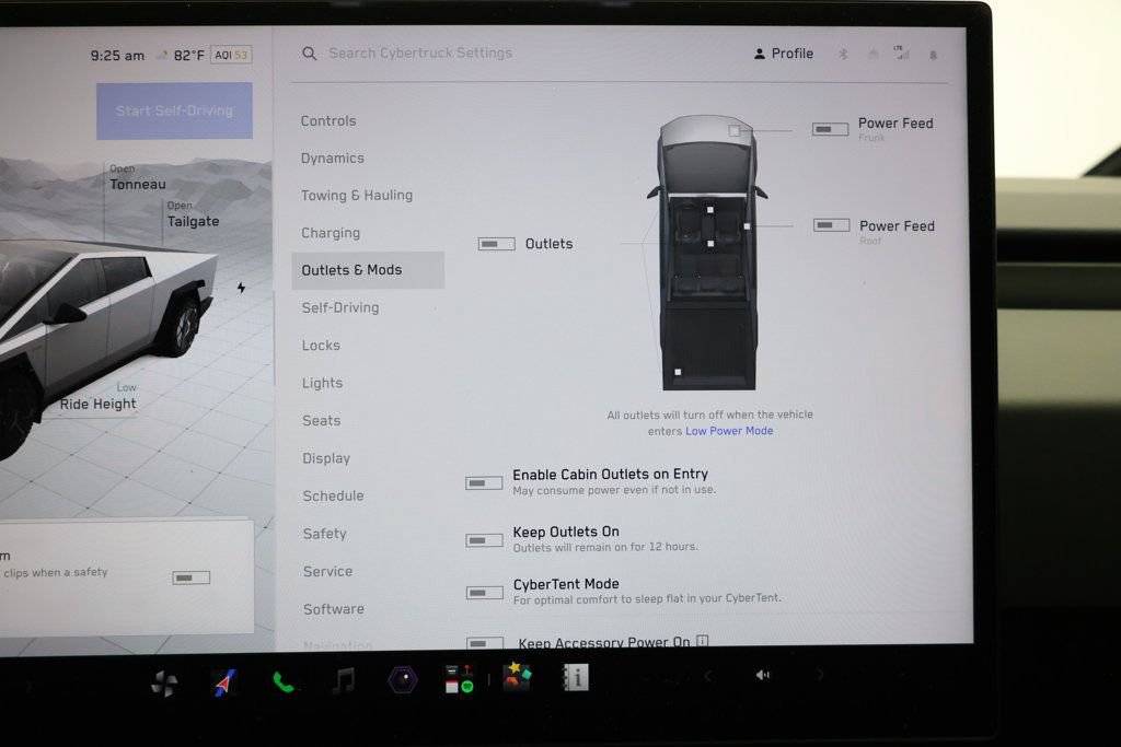 Used 2024 Tesla Cybertruck AWD Crew Cab image 17