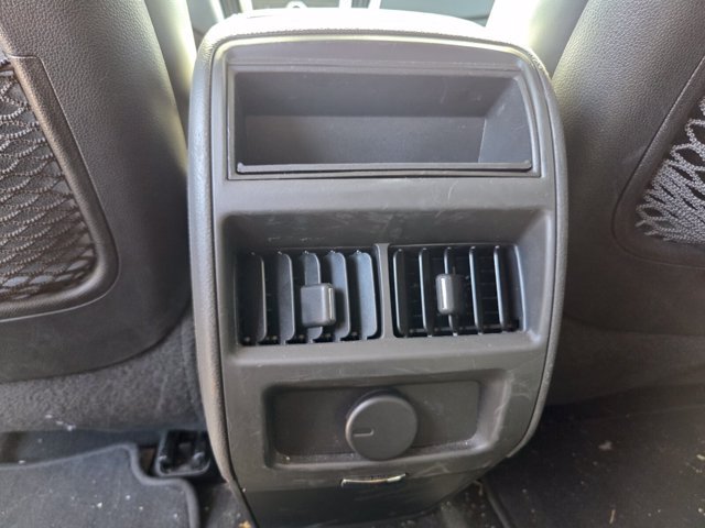 Used 2012 Cadillac SRX FWD image 12