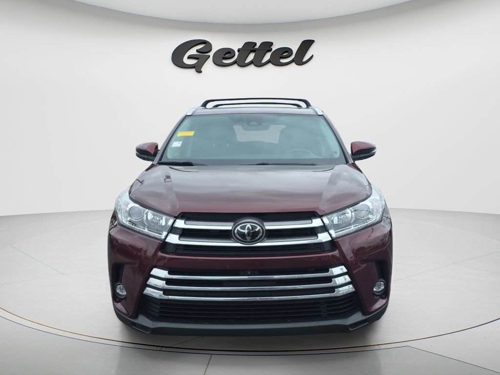 Used 2019 Toyota Highlander Limited Platinum image 2
