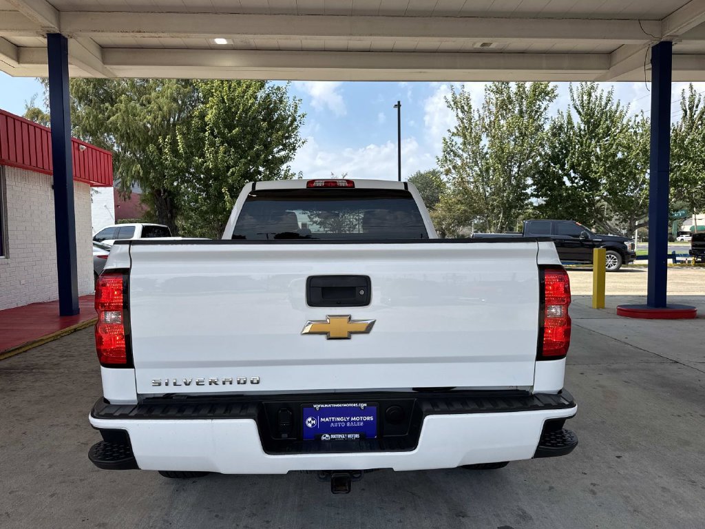 Used 2018 Chevrolet Silverado 1500 Custom w/ Custom Value Package RWD image 7