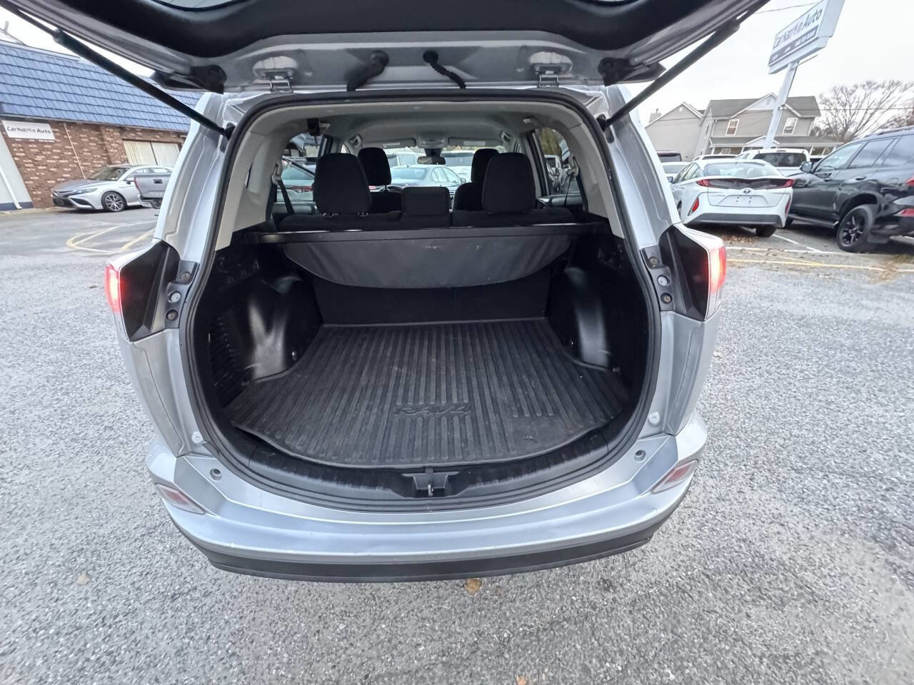 Used 2018 Toyota RAV4 LE w/ All Weather Liner Package image 50