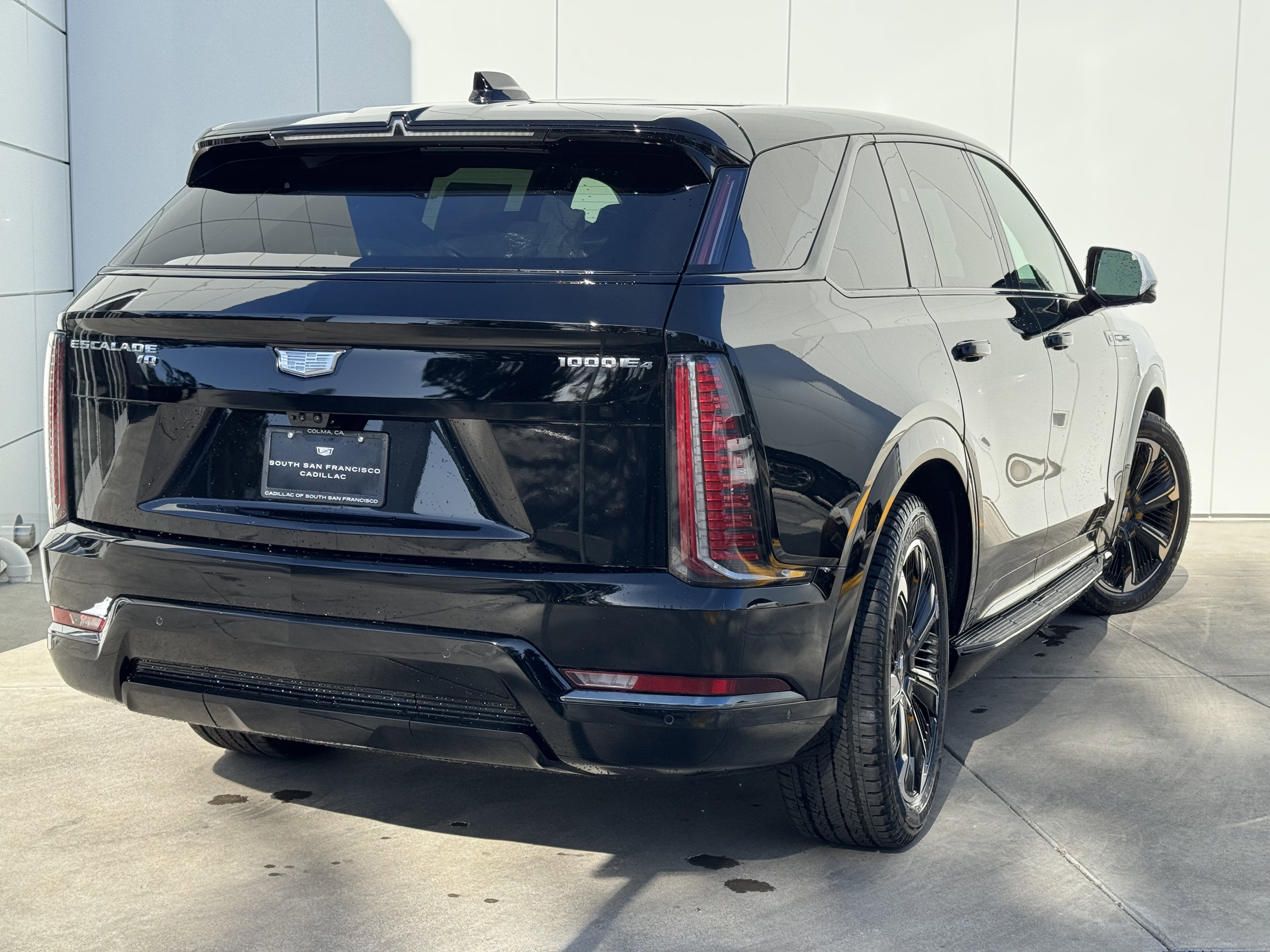 New 2025 Cadillac Escalade IQ Sport 2 w/ LPO, Premium Carpet Package image 6