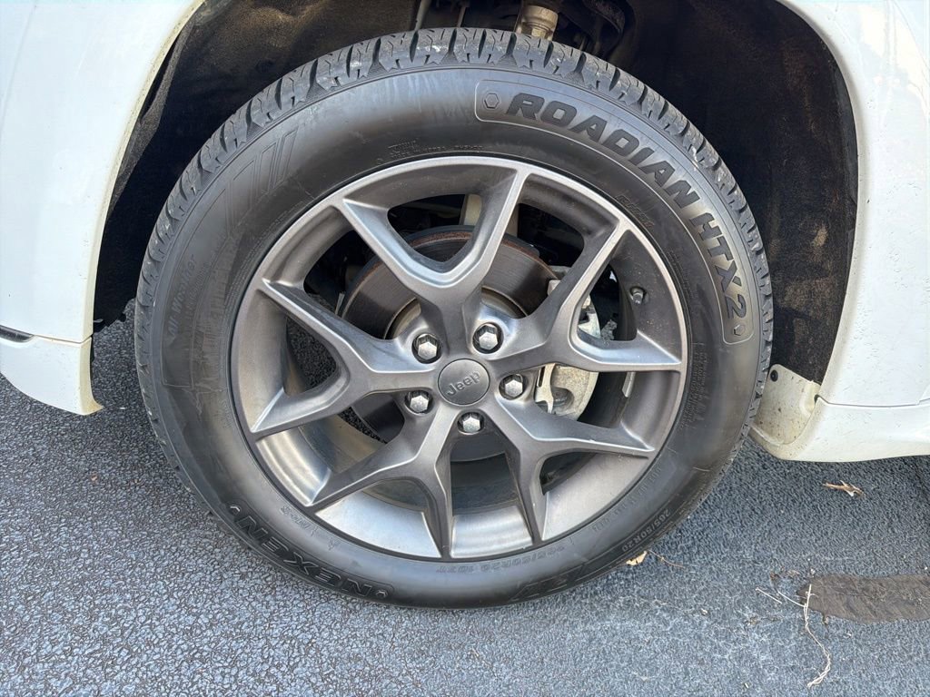 Used 2020 Jeep Grand Cherokee Limited X image 25