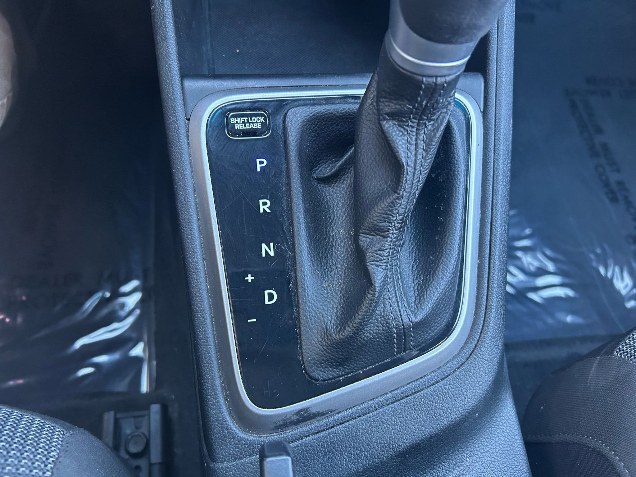Used 2021 Hyundai Accent SE image 9
