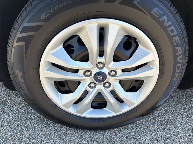 Used 2022 Ford Escape S AWD/4WD image 9