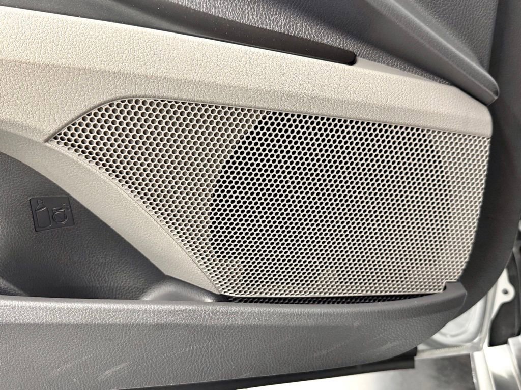 Certified 2022 Toyota Camry SE image 18