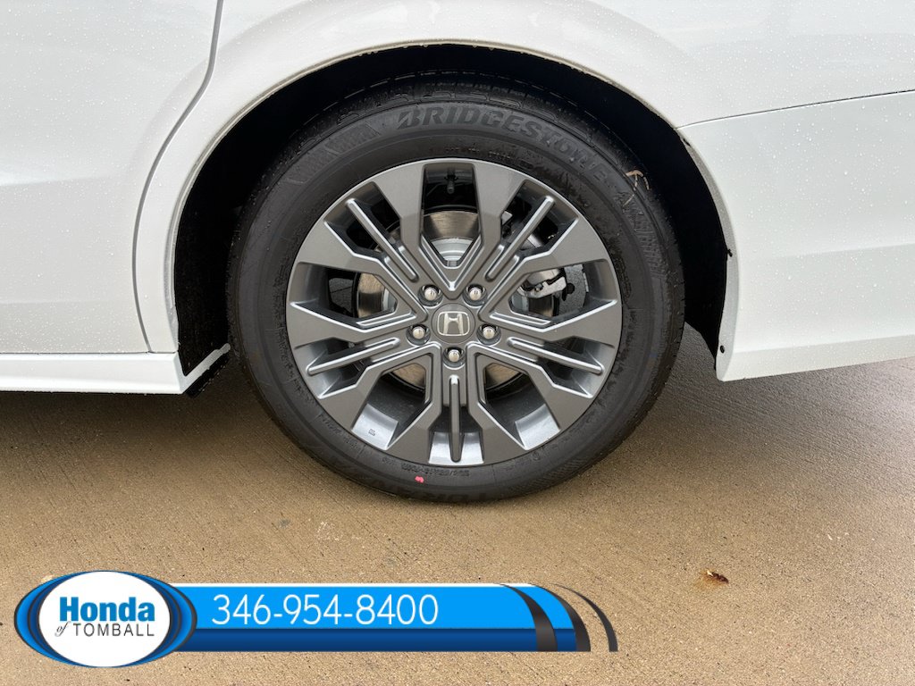 New 2026 Honda Odyssey Touring image 18