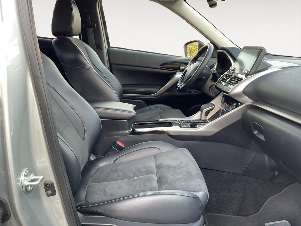 Used 2025 Mitsubishi Eclipse Cross AWD image 15
