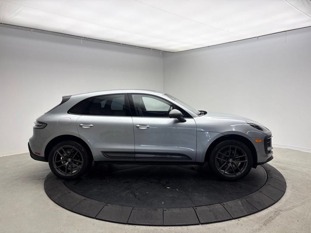 Certified 2024 Porsche Macan Turbo AWD/4WD image 8