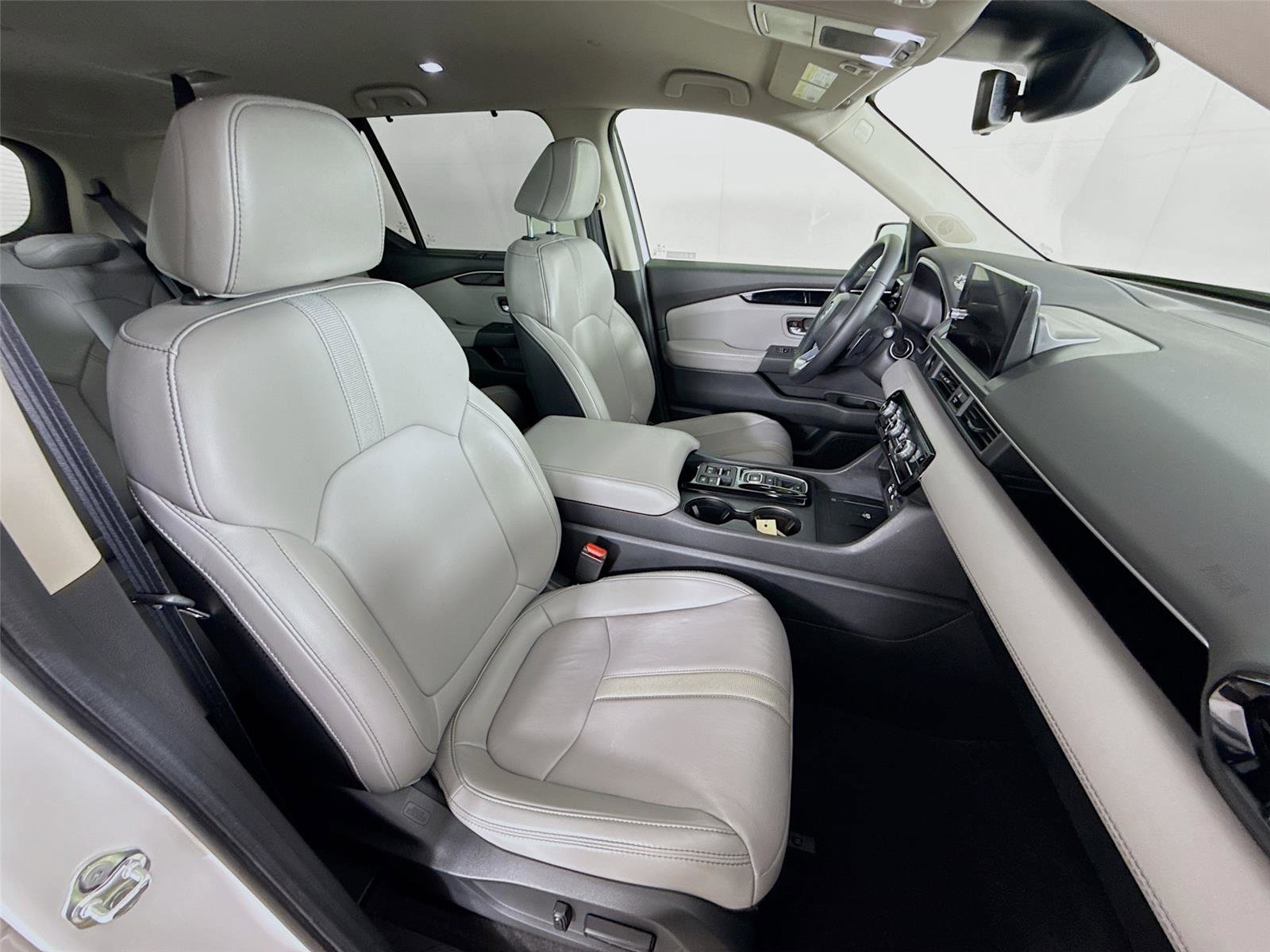 Used 2024 Honda Pilot EX-L image 28