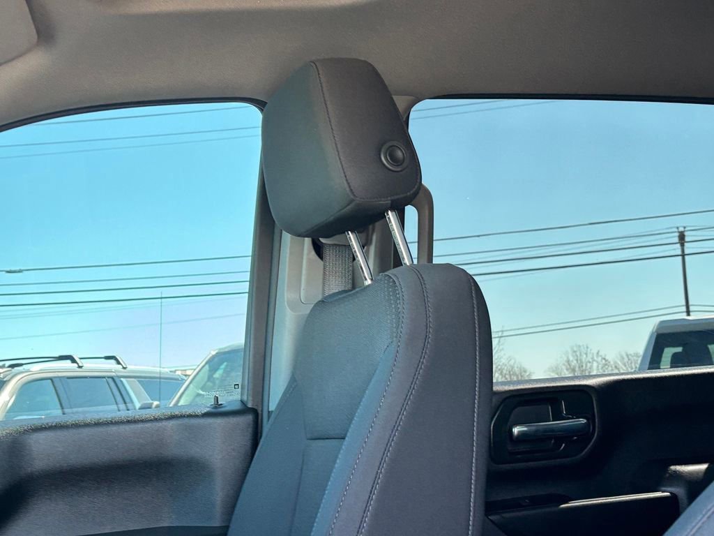 Used 2024 Chevrolet Silverado 2500 Custom image 12