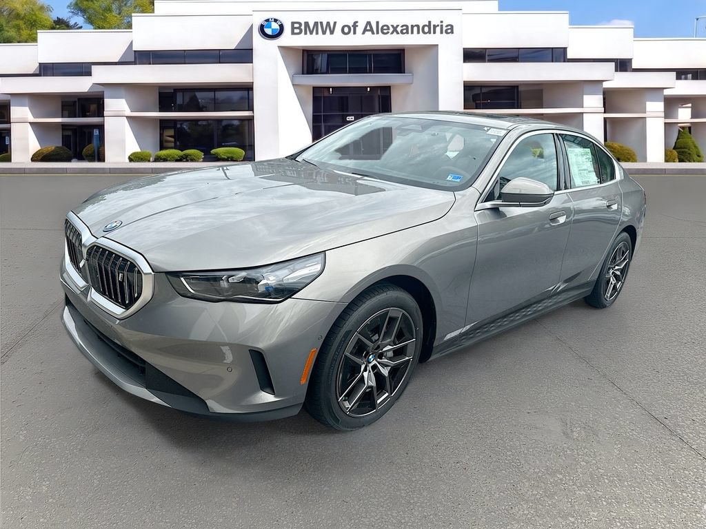 New 2026 BMW i5 eDrive40 w/ Premium Package AWD/4WD image 1