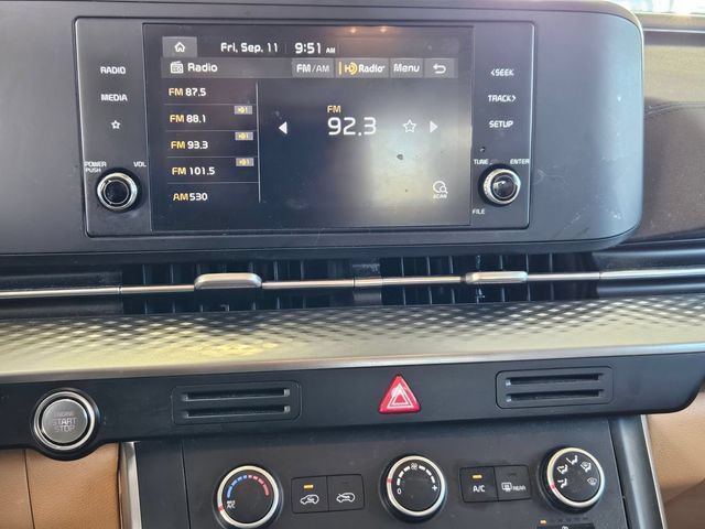 Used 2022 Kia Carnival LX FWD image 9