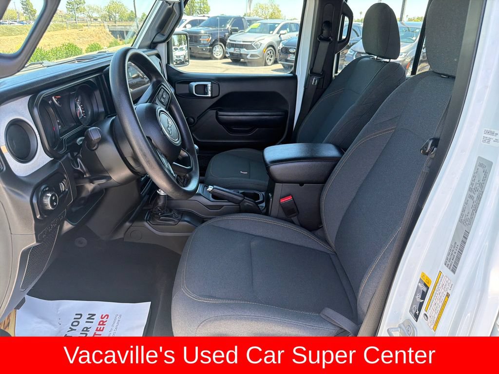 Used 2024 Jeep Gladiator Sport AWD/4WD image 9
