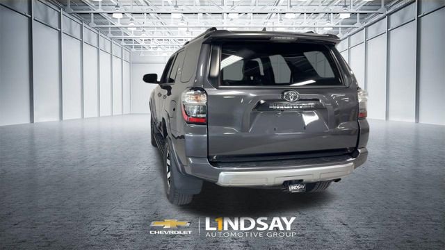 Used 2022 Toyota 4Runner TRD Off-Road Premium AWD/4WD image 8