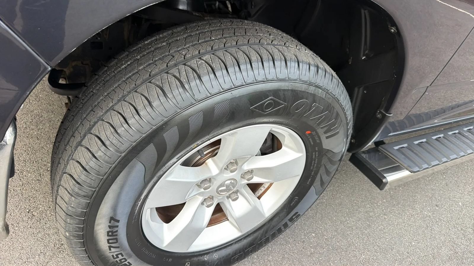Used 2018 RAM 1500 Classic SLT AWD/4WD image 15