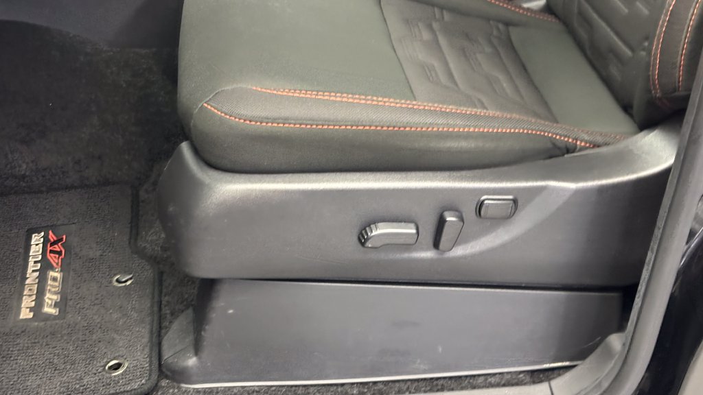 Used 2026 Nissan Frontier PRO-4X AWD/4WD image 15