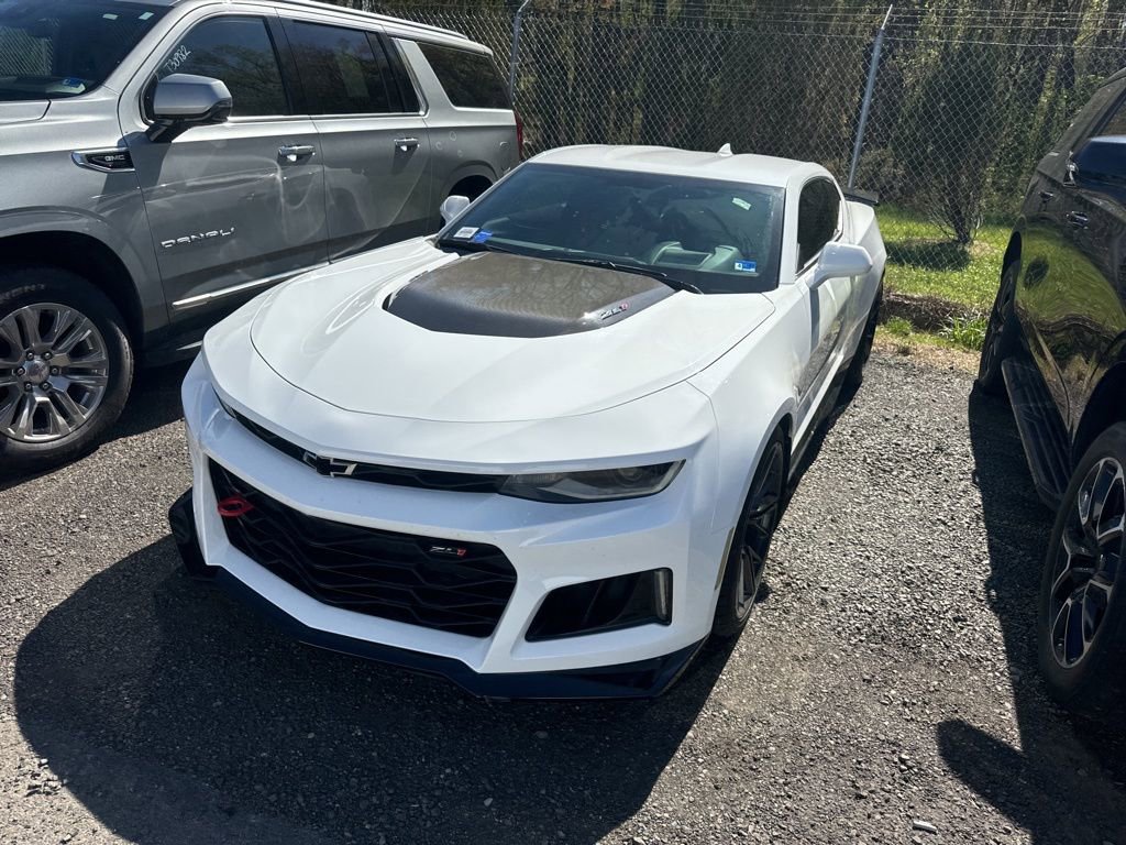 Used 2018 Chevrolet Camaro ZL1 image 3