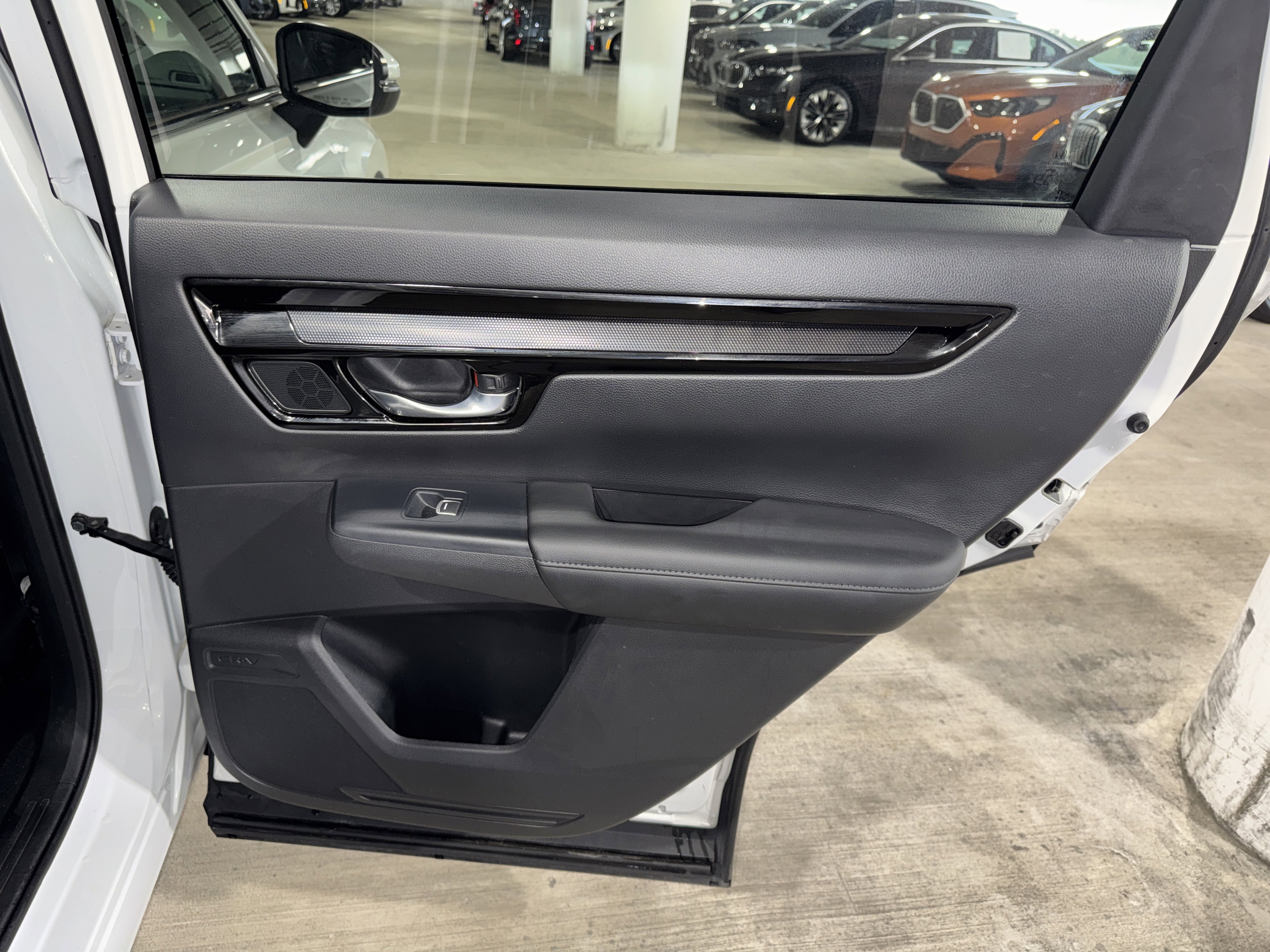 Used 2023 Honda CR-V EX-L image 10